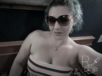 , 35  female escort, Los Angeles