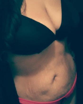 , 25  female escort, Los Angeles