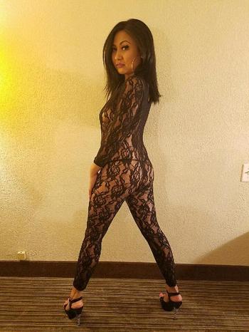 , 23  female escort, Los Angeles