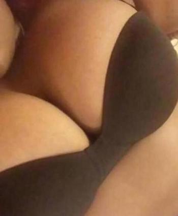 , 21 Latino/Hispanic female escort, Los Angeles