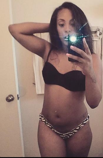 , 21  female escort, Los Angeles