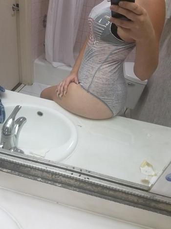 , 20  female escort, Los Angeles