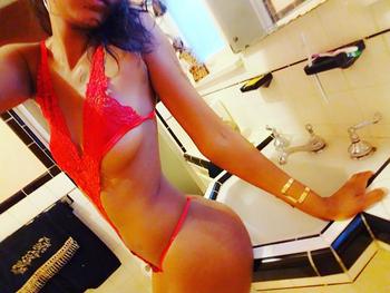 , 20  female escort, Los Angeles