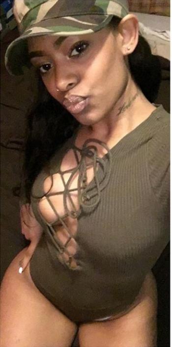 , 21  female escort, Los Angeles