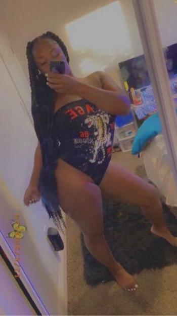 Destiney, 25  female escort, Los Angeles