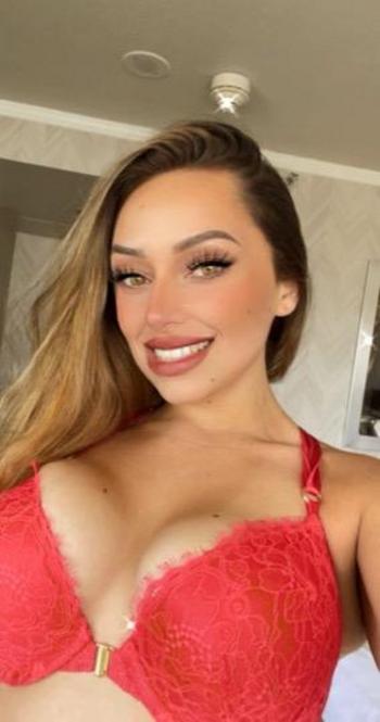 Vanessa, 21  female escort, Los Angeles