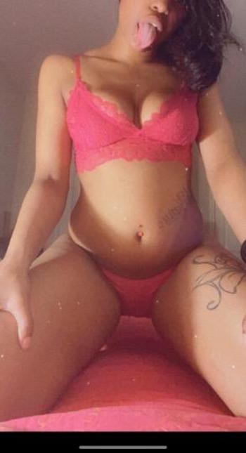  323-438-5949, 25  female escort, Los Angeles