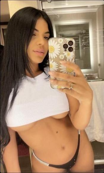 Bonita, 25  female escort, Los Angeles