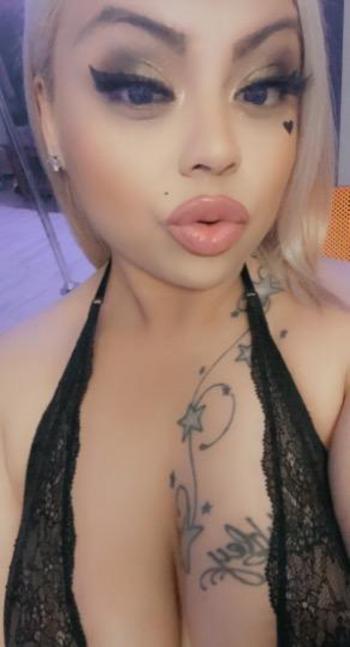  405-558-1590, 27  female escort, Los Angeles