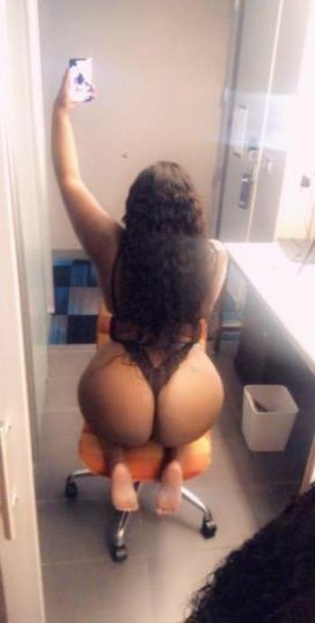 Giana, 24  female escort, Los Angeles