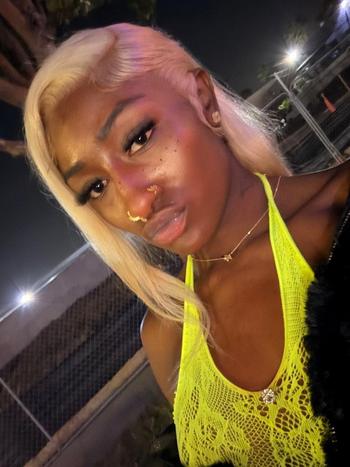 Coco, 20  female escort, Los Angeles