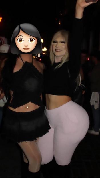 Tiffany, 25  female escort, Los Angeles