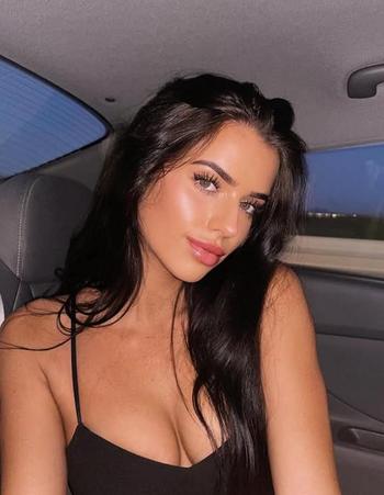 949-449-6295, 25  female escort, Los Angeles